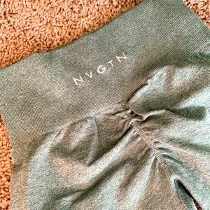 NVGTN contour shorts